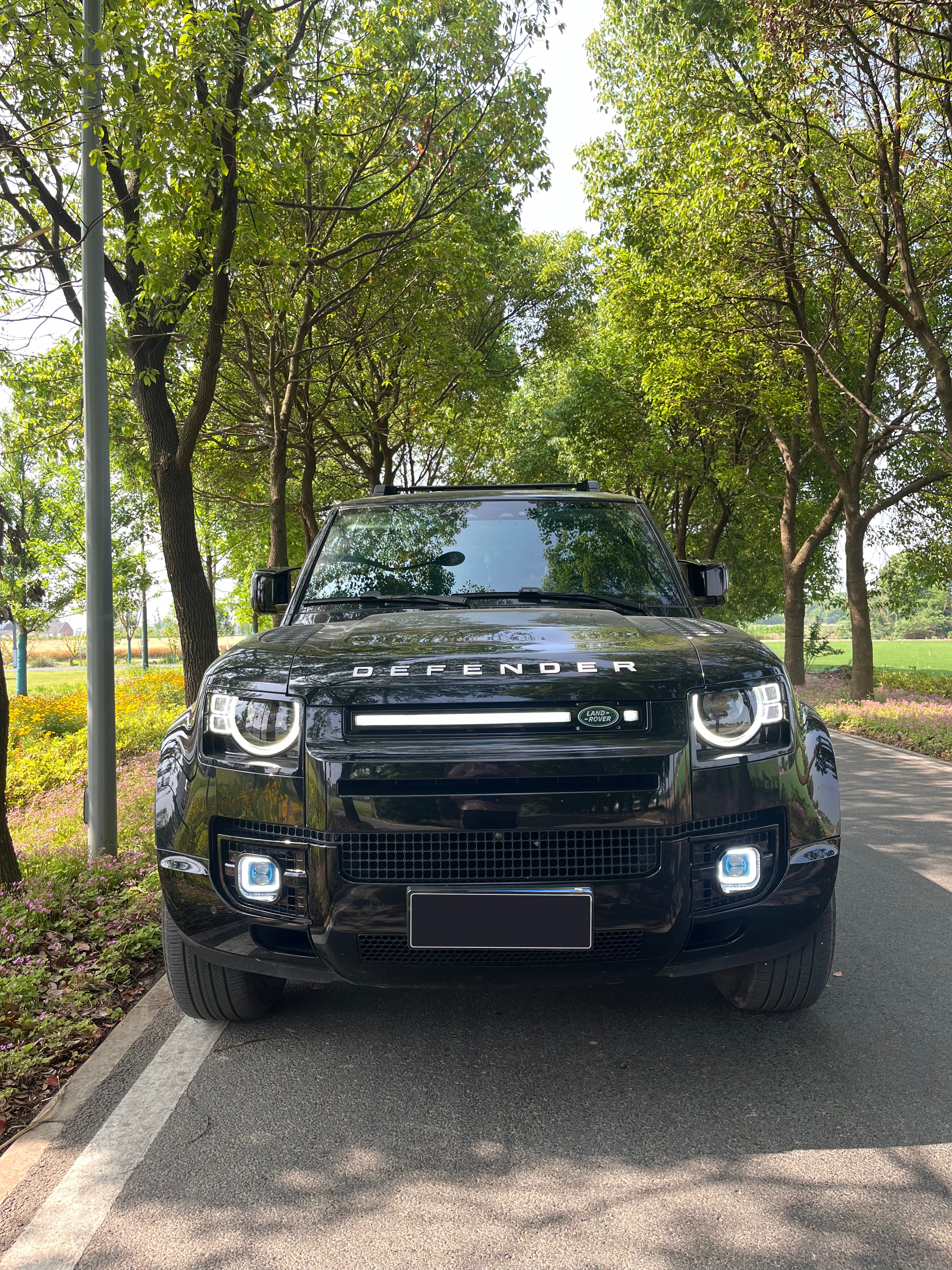 L663 2020+ Defender Smoked LED Front Grille