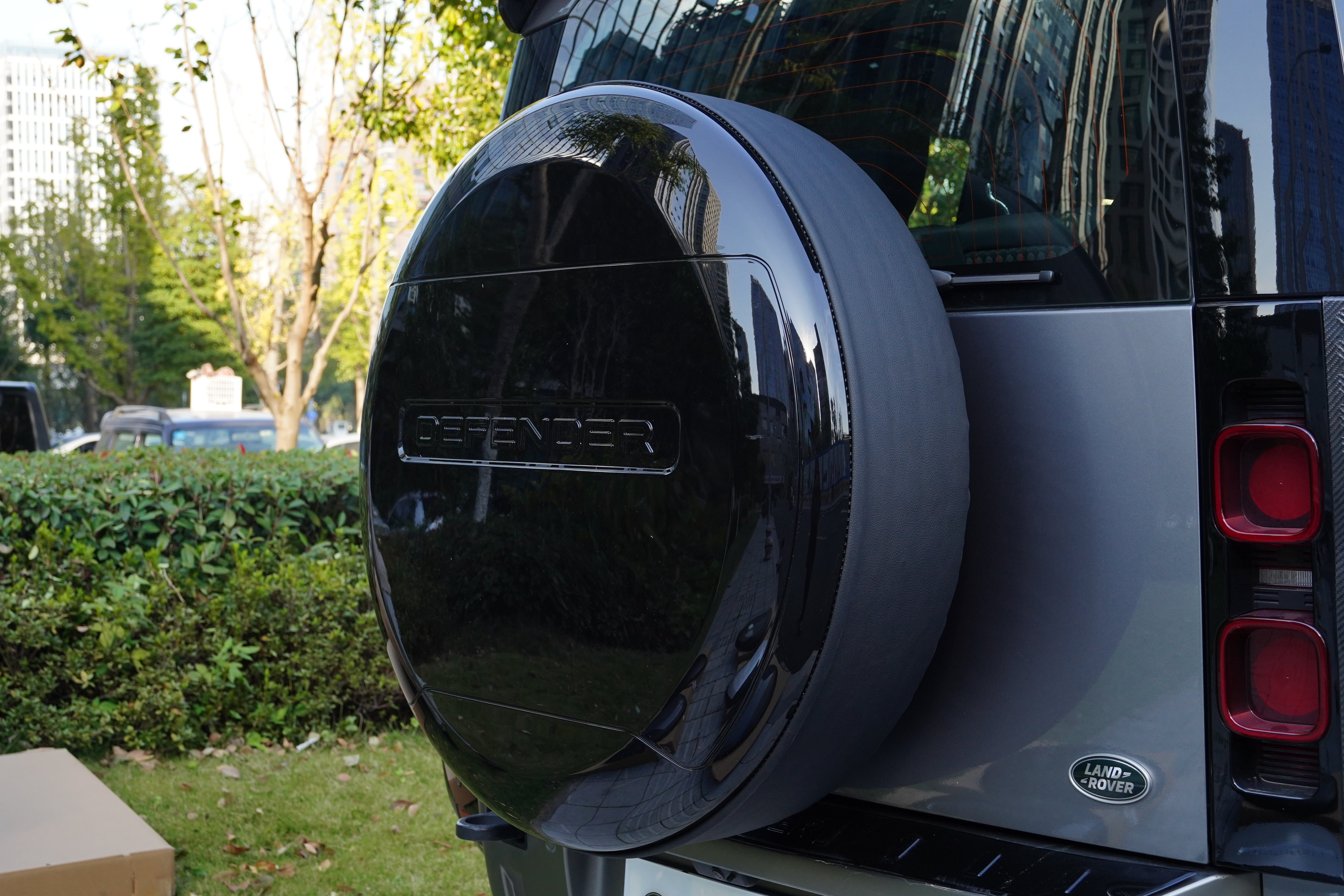 L663 2020+ Defender Spare Wheel Cover