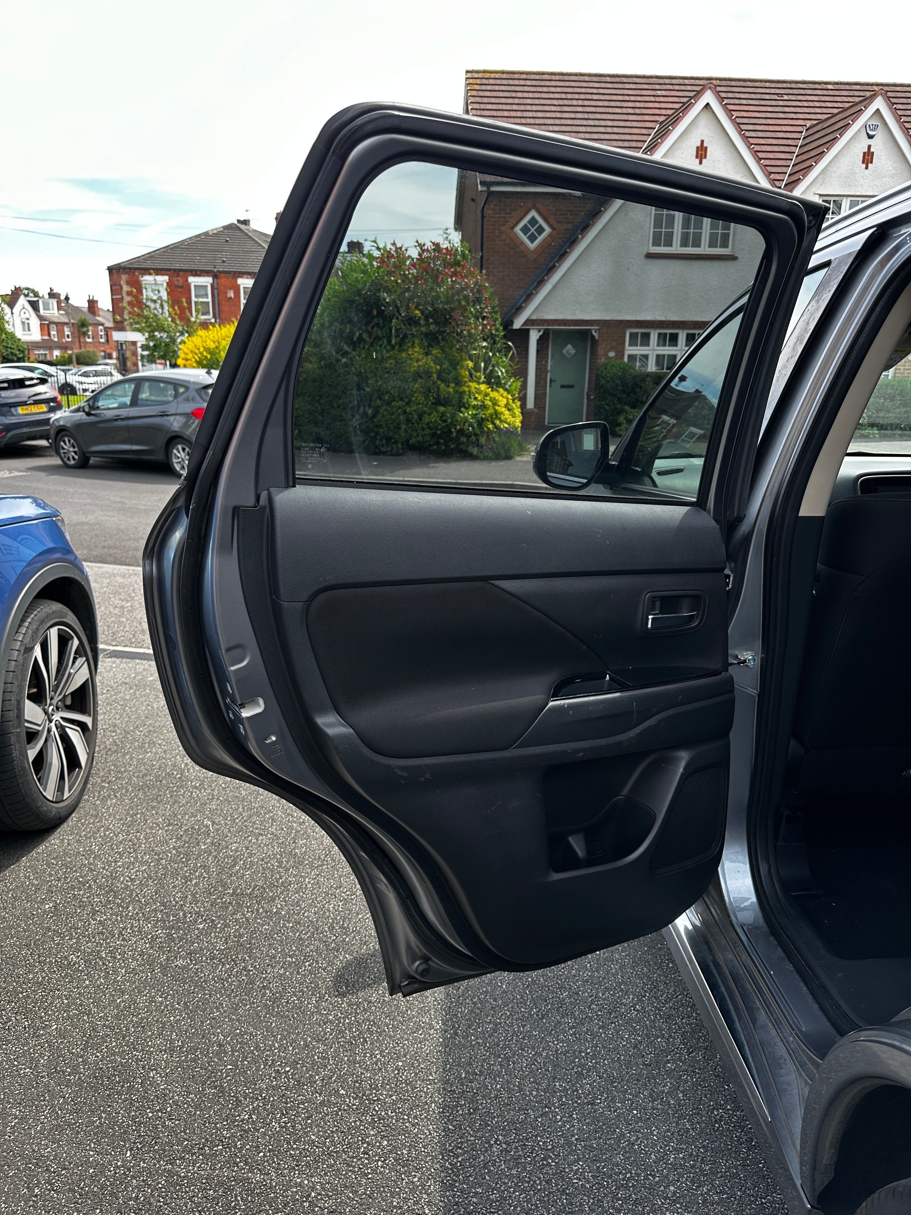Mitsubishi Outlander PHEV Commercial Rear Seat Conversion