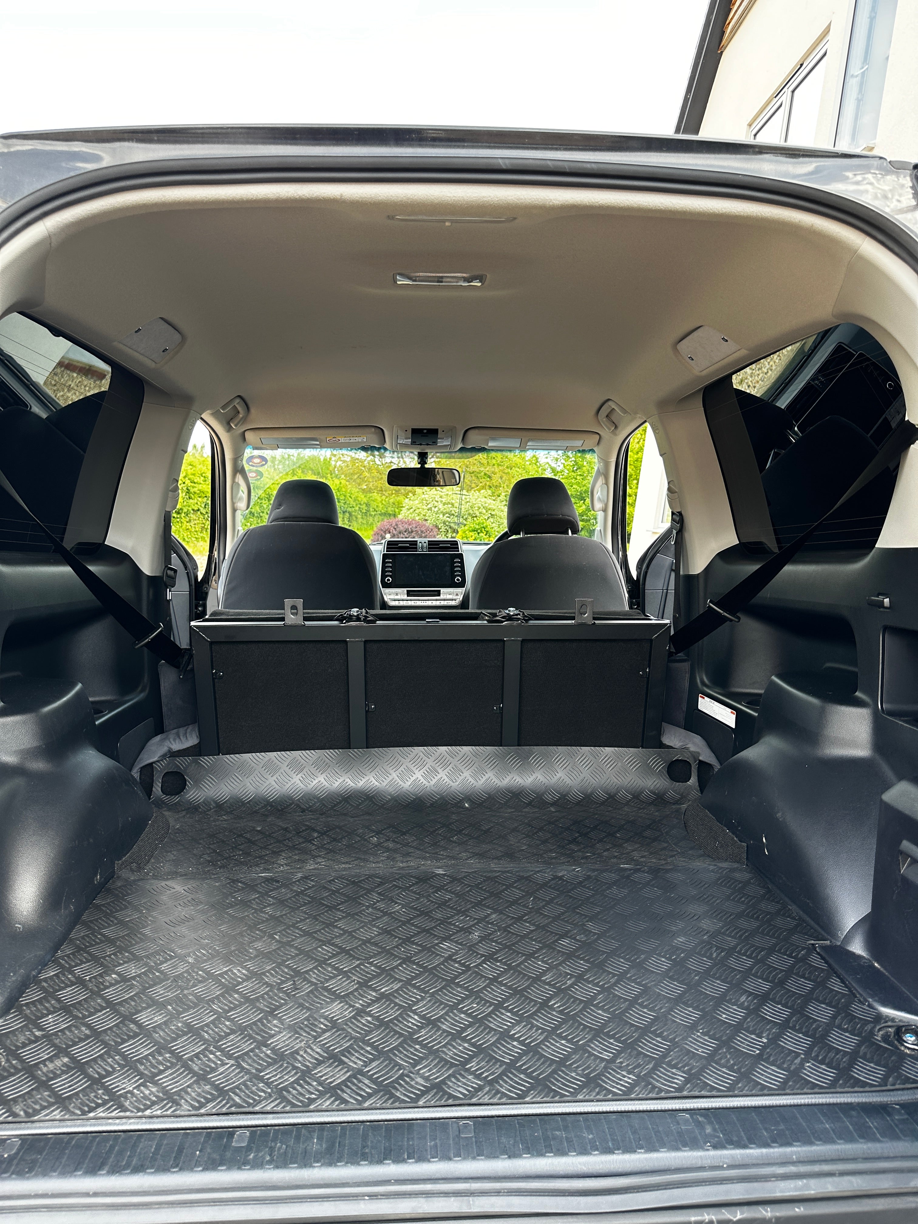 Toyota Land Cruiser Commercial SWB Rear Seat Conversion Kit