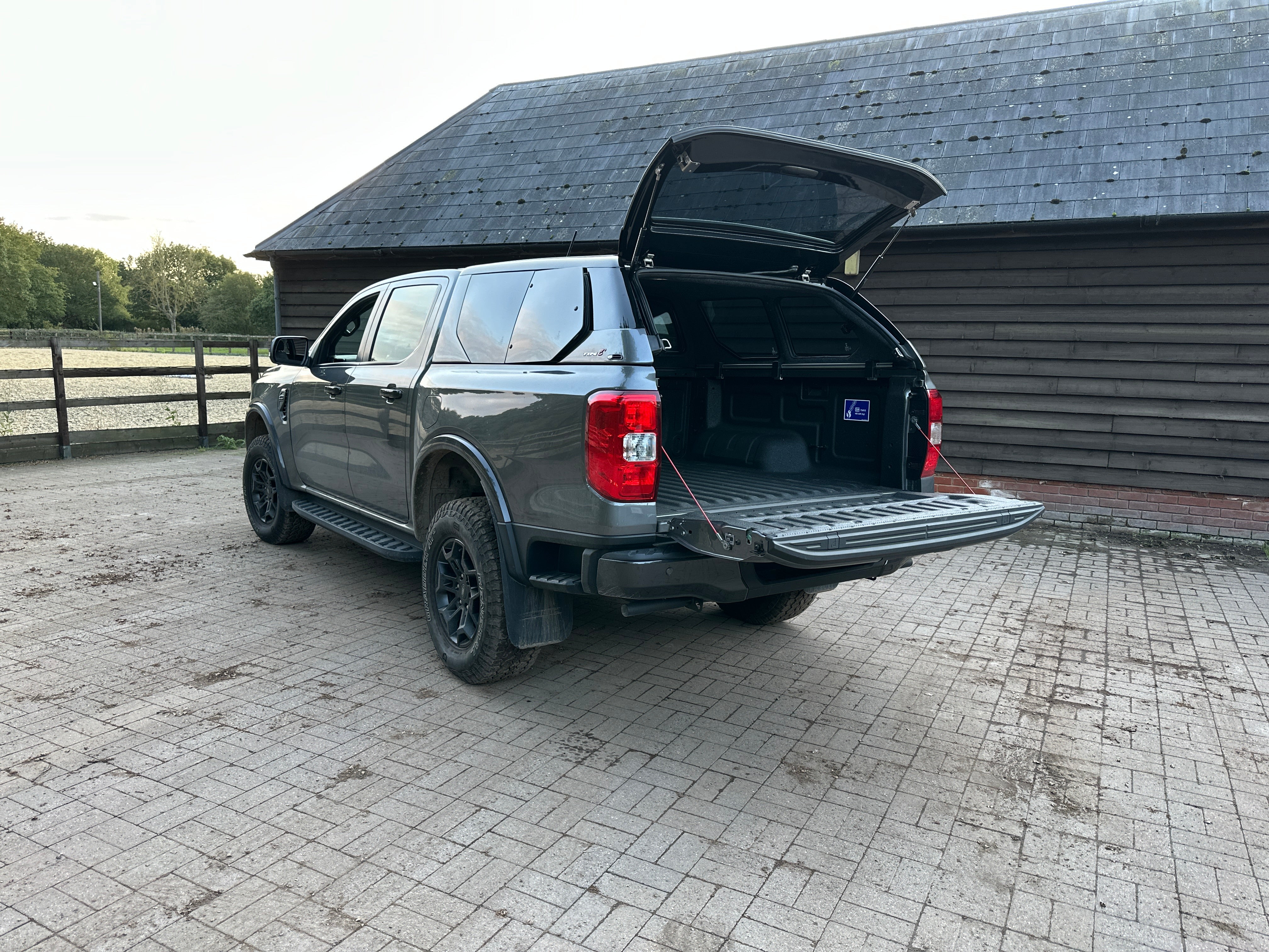 Ford Ranger/Raptor 2023+ Alpha Type-E Air Hardtop Canopy
