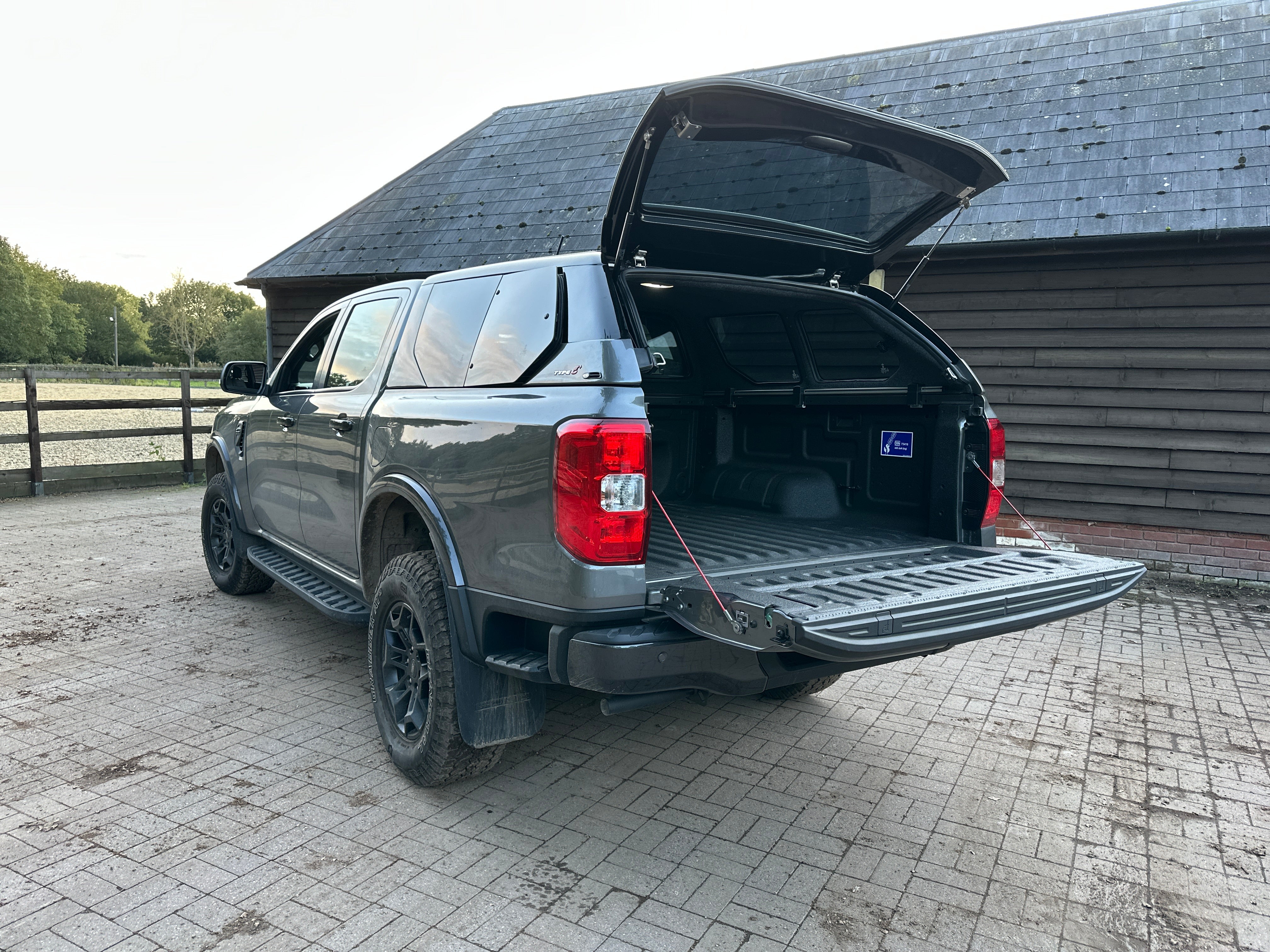 Ford Ranger/Raptor 2023+ Alpha Type-E Air Hardtop Canopy