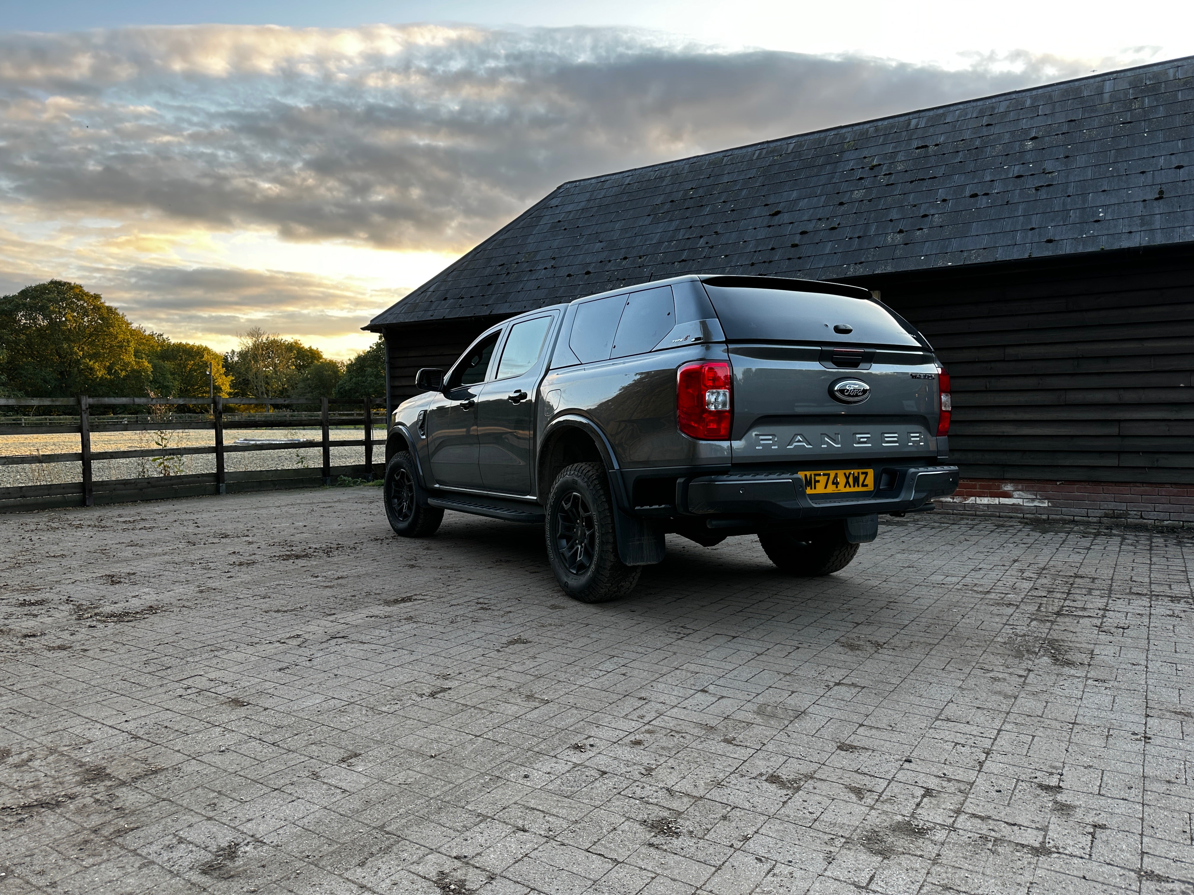 Ford Ranger/Raptor 2023+ Alpha Type-E Air Hardtop Canopy