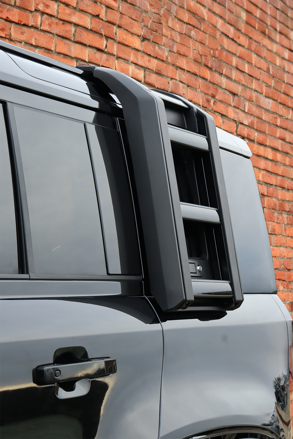 Defender L663 2020+ Deployable Side Mounted Ladder
