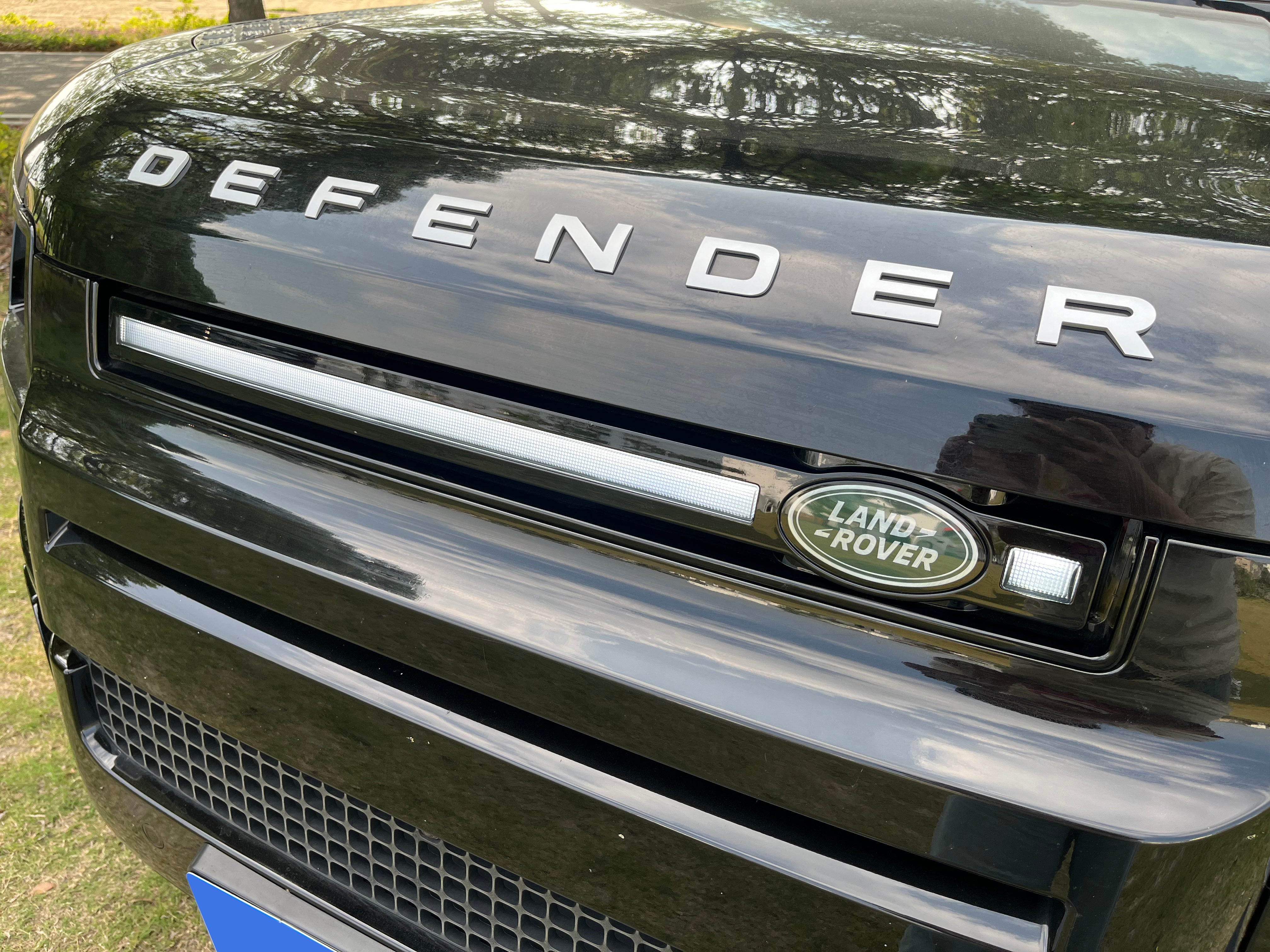 L663 2020+ Defender Smoked LED Front Grille