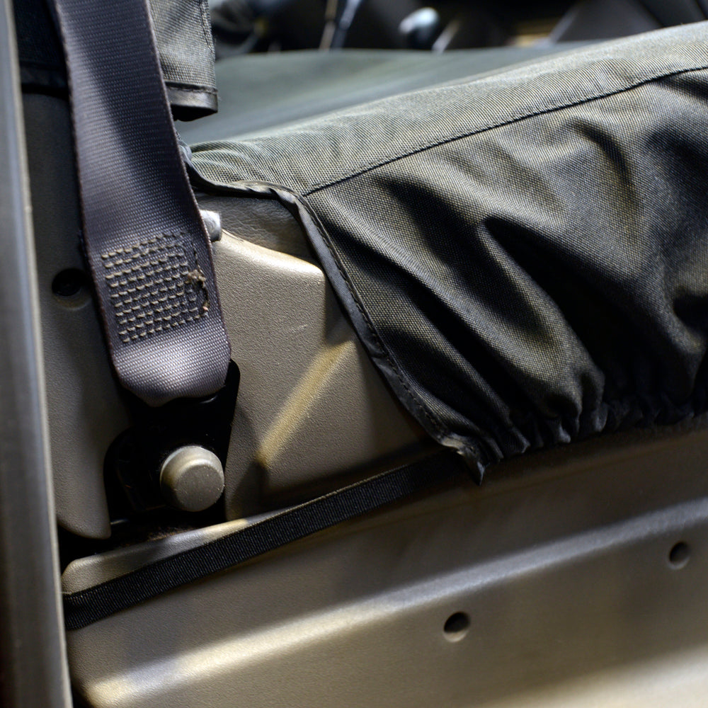 Land Rover Discovery (2-5 Inc. Sport) Tailored Waterproof Seat Covers