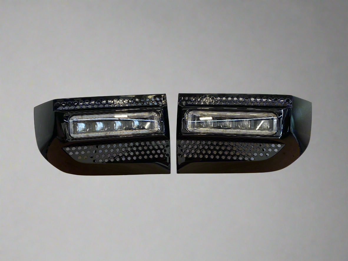L663 Defender (2020+) Gloss Black Fog Lights