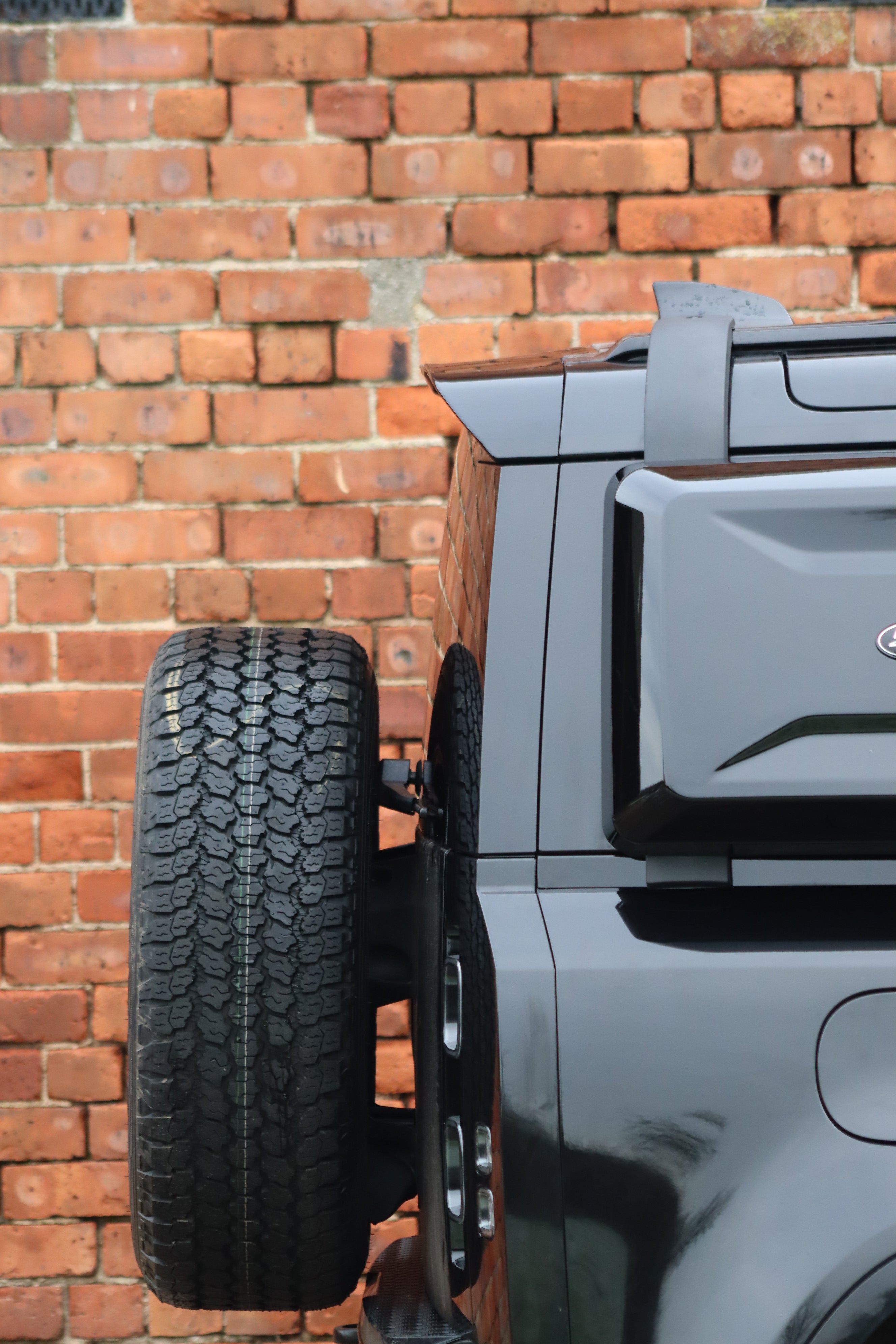 L663 Defender 2020+ Rear Replacement Spoiler